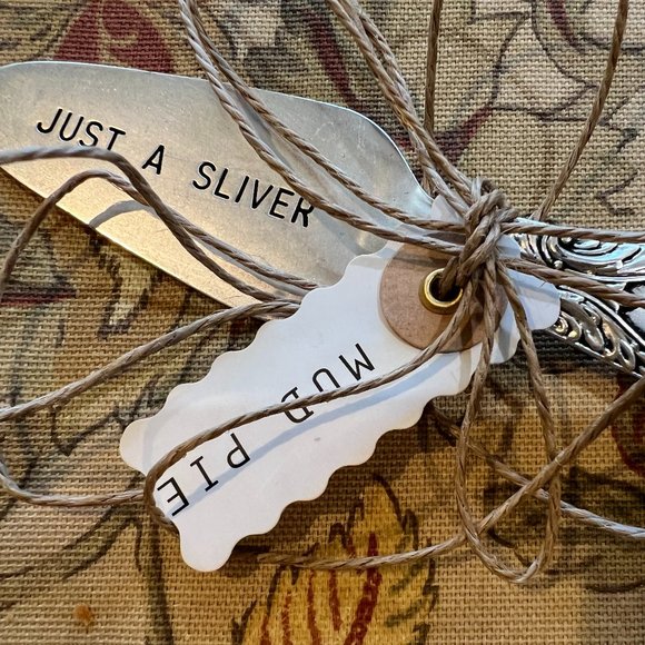 NWT Cute "Just a Sliver" Serving Knife - Picture 1 of 6